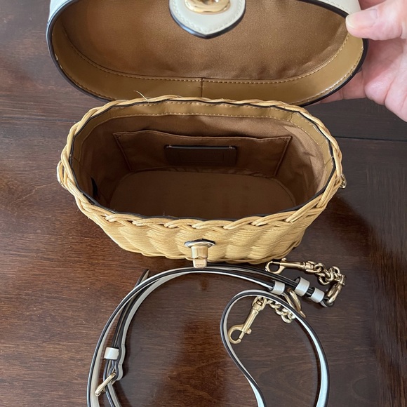 Coach Kay Crossbody with Gold Chain - Picture 4 of 7